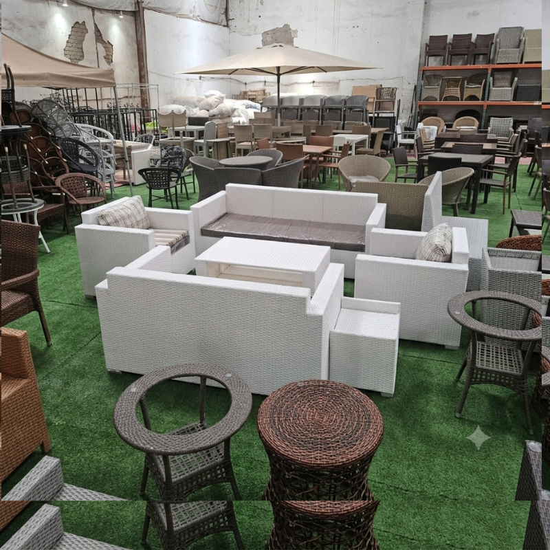 1 Three-Seater Sofa + 2 Armchairs + Coffee Table