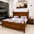 6x6 Mahogany Bed – Turned Post Design